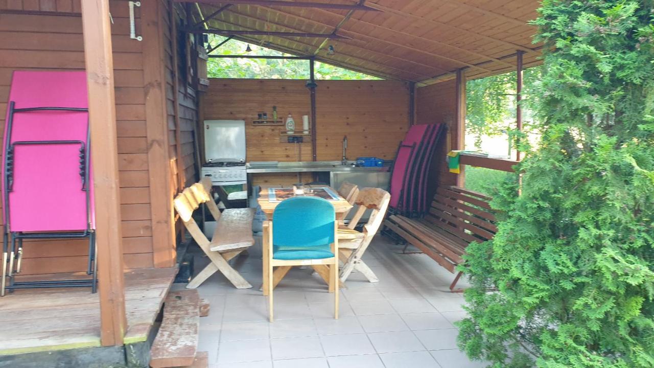Domki Domek Na Jeziorem Wilczynskim Budzislawskim , Las, Osobno Ogrodzony 2-6 Osob- Klimatyzacja, Ogrzewanie, 62-550 Zygmuntowo Gm Wilczyn Zygmuntowo (Konin) Exterior foto