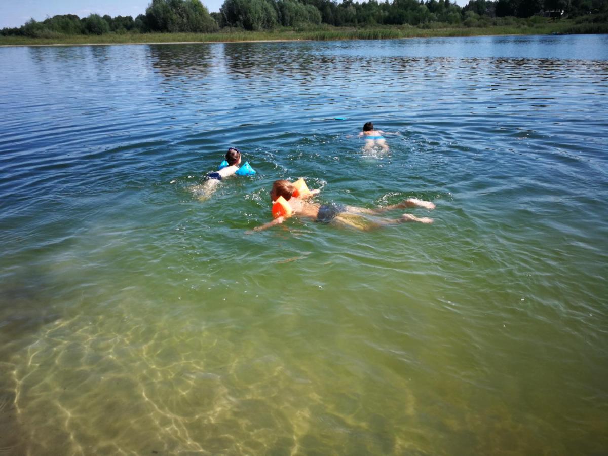 Domki Domek Na Jeziorem Wilczynskim Budzislawskim , Las, Osobno Ogrodzony 2-6 Osob- Klimatyzacja, Ogrzewanie, 62-550 Zygmuntowo Gm Wilczyn Zygmuntowo (Konin) Exterior foto