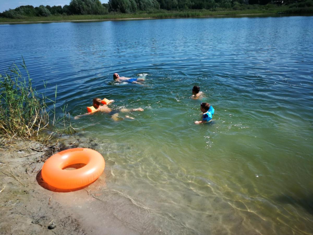 Domki Domek Na Jeziorem Wilczynskim Budzislawskim , Las, Osobno Ogrodzony 2-6 Osob- Klimatyzacja, Ogrzewanie, 62-550 Zygmuntowo Gm Wilczyn Zygmuntowo (Konin) Exterior foto